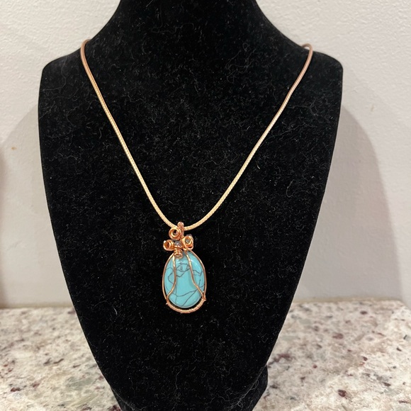 Turquoise Necklace - Picture 2 of 3